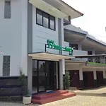 Oyo 557 Hotel Prima Asri 153