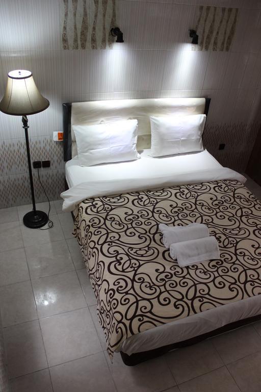 Oyo 557 Prima Asri 153 Hotel