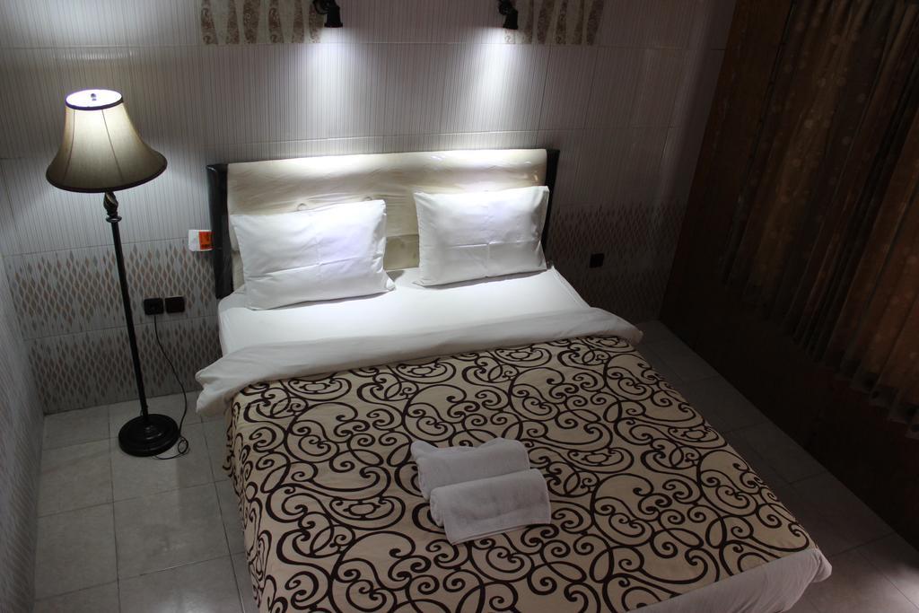 Hotel Oyo 557 Prima Asri 153 *